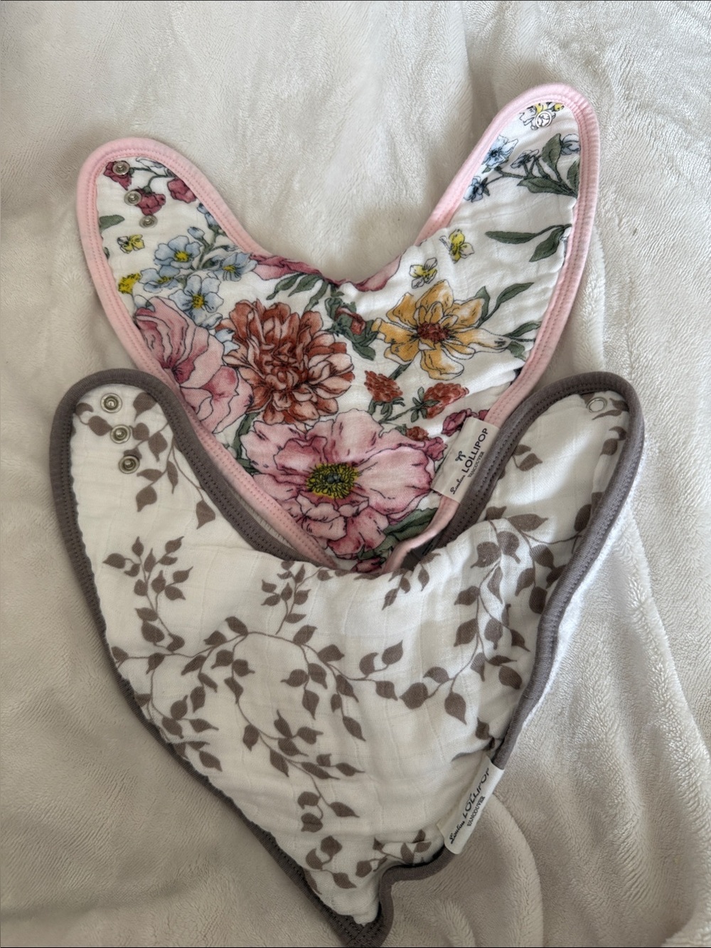 Loulou Lollipop Bibs